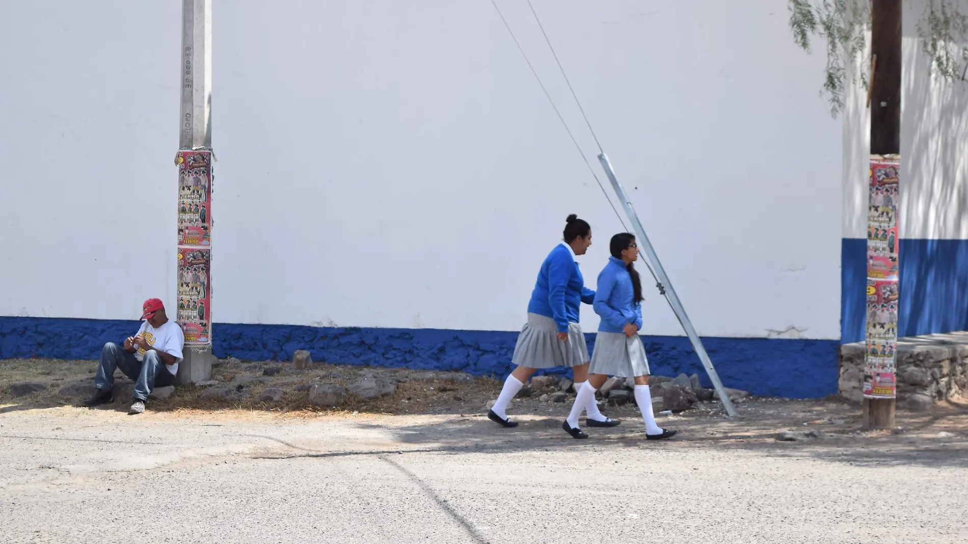 Los jóvenes que desean continuar con sus estudios de bachillerato cuentan con